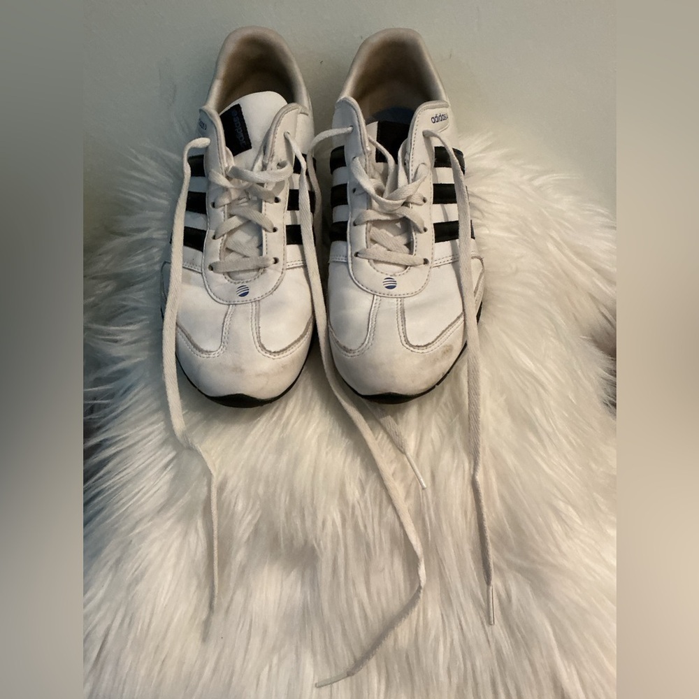 Adidas Vintage Style Women's Sneakers White Black Size 9.5
